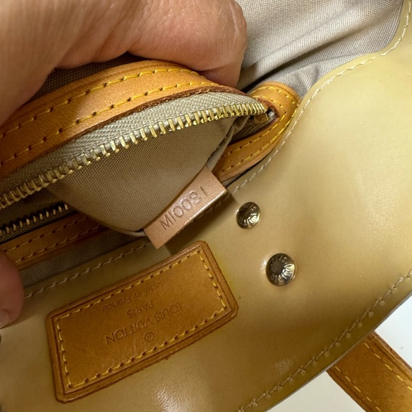 Pre Loved Louis Vuitton Monogram Vernis Reade PM - Picture 5 of 17